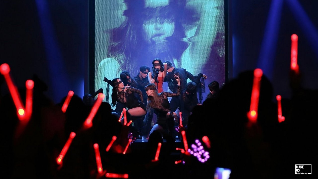 The 1st World Tour ‘WARNING’ backdrop