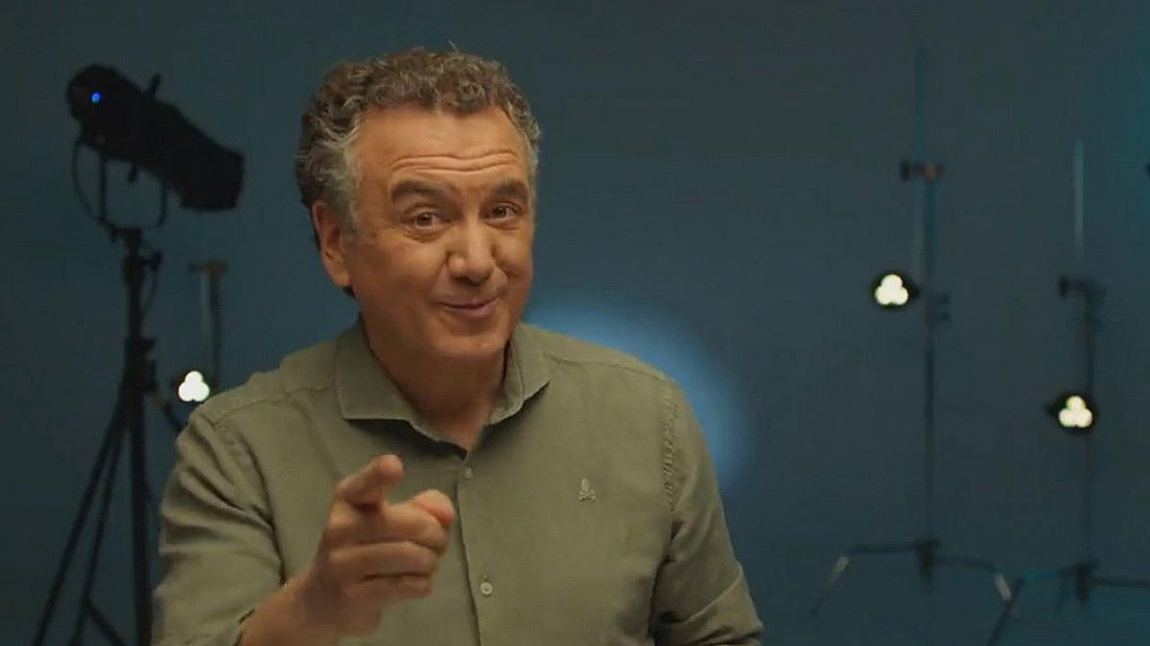 Mundo Brasero backdrop