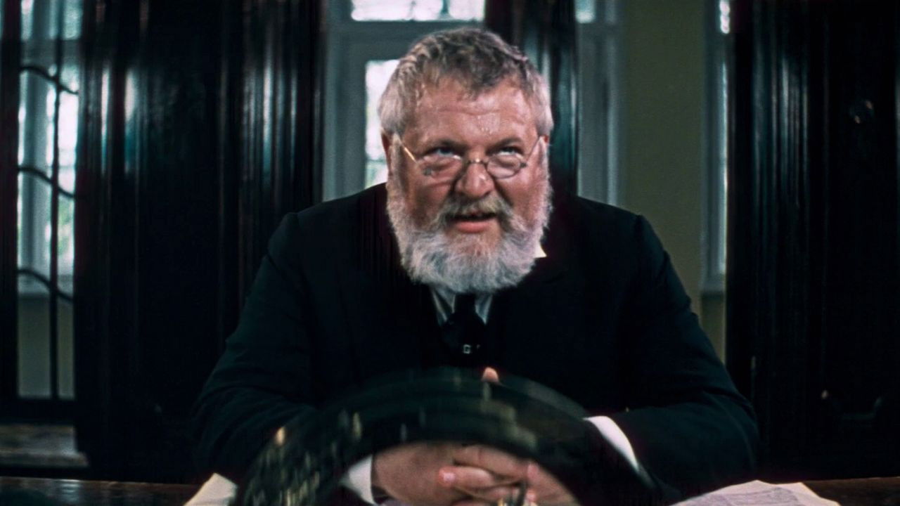 A Woman and Her Four Men backdrop