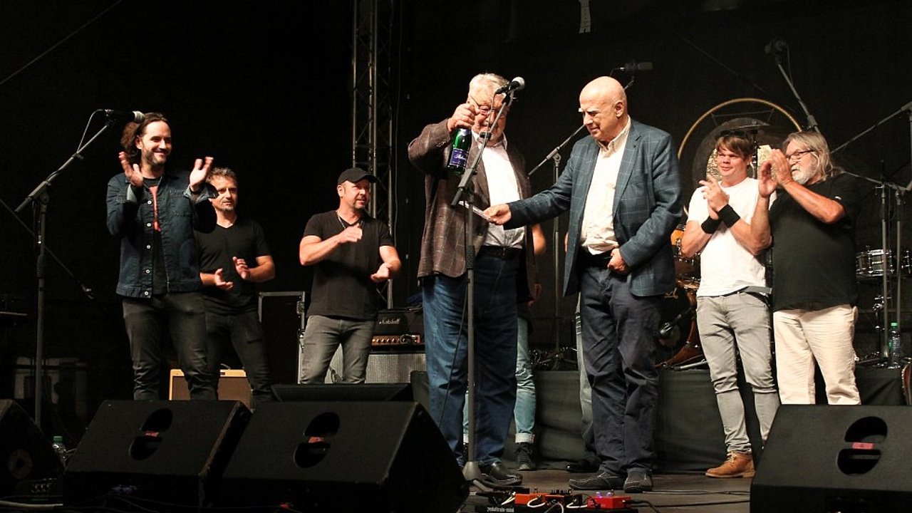 Můj táta Dědek backdrop