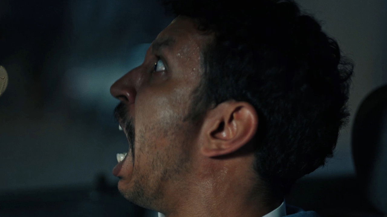 Mera, Mera, Mera backdrop