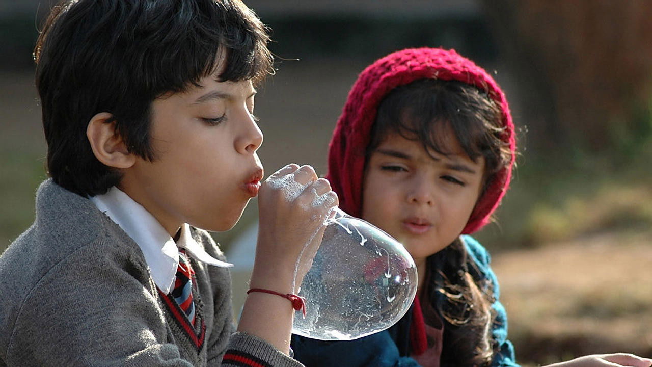 Bumm Bumm Bole backdrop