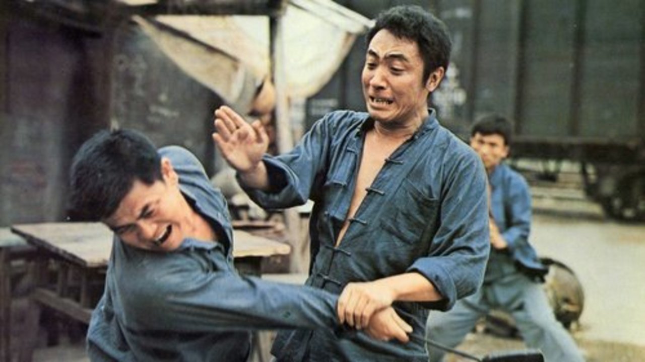 Queen Boxer backdrop