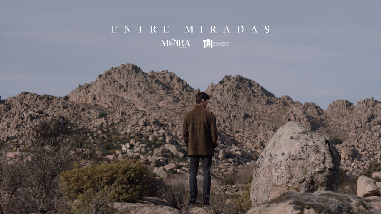 Entre miradas backdrop