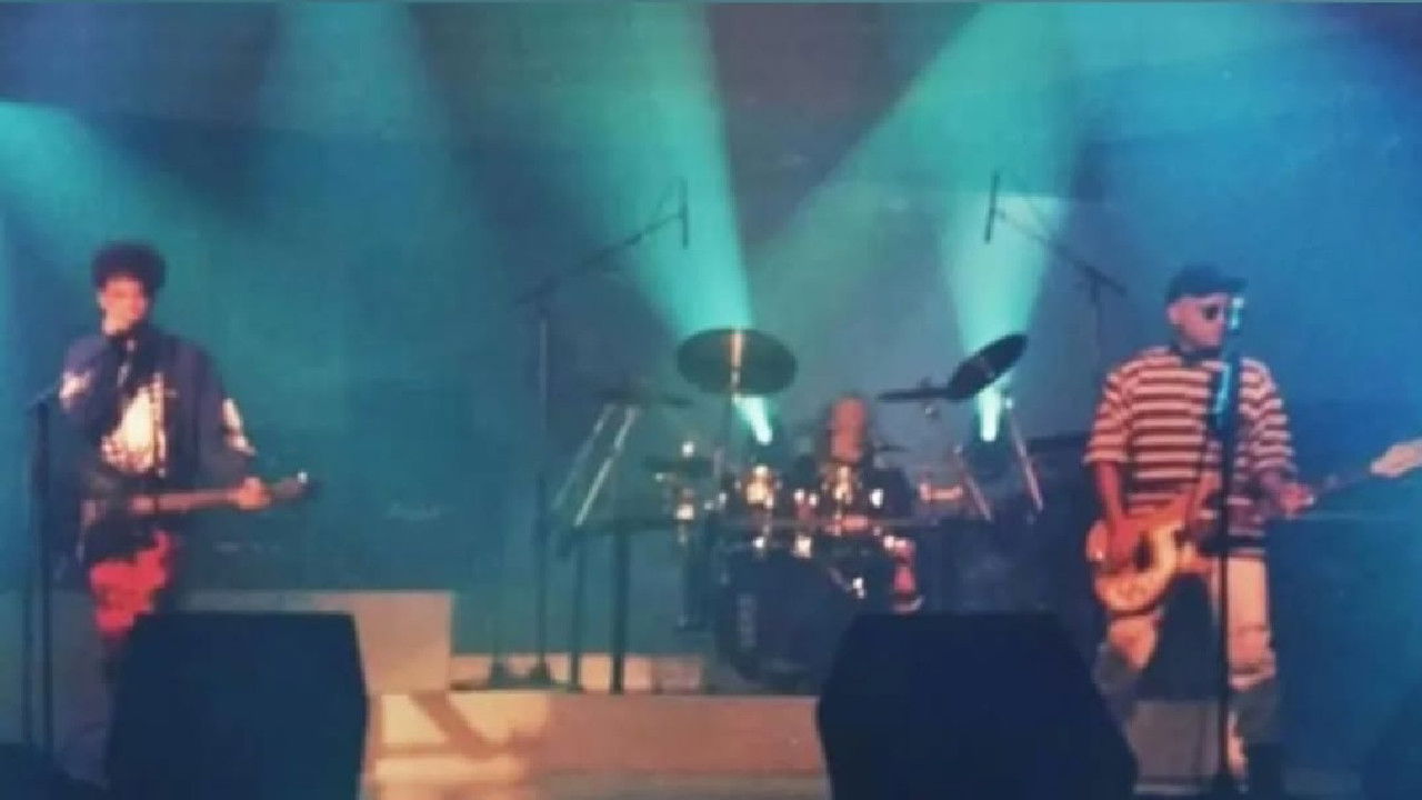 Soda Stereo: Fax in Concert backdrop