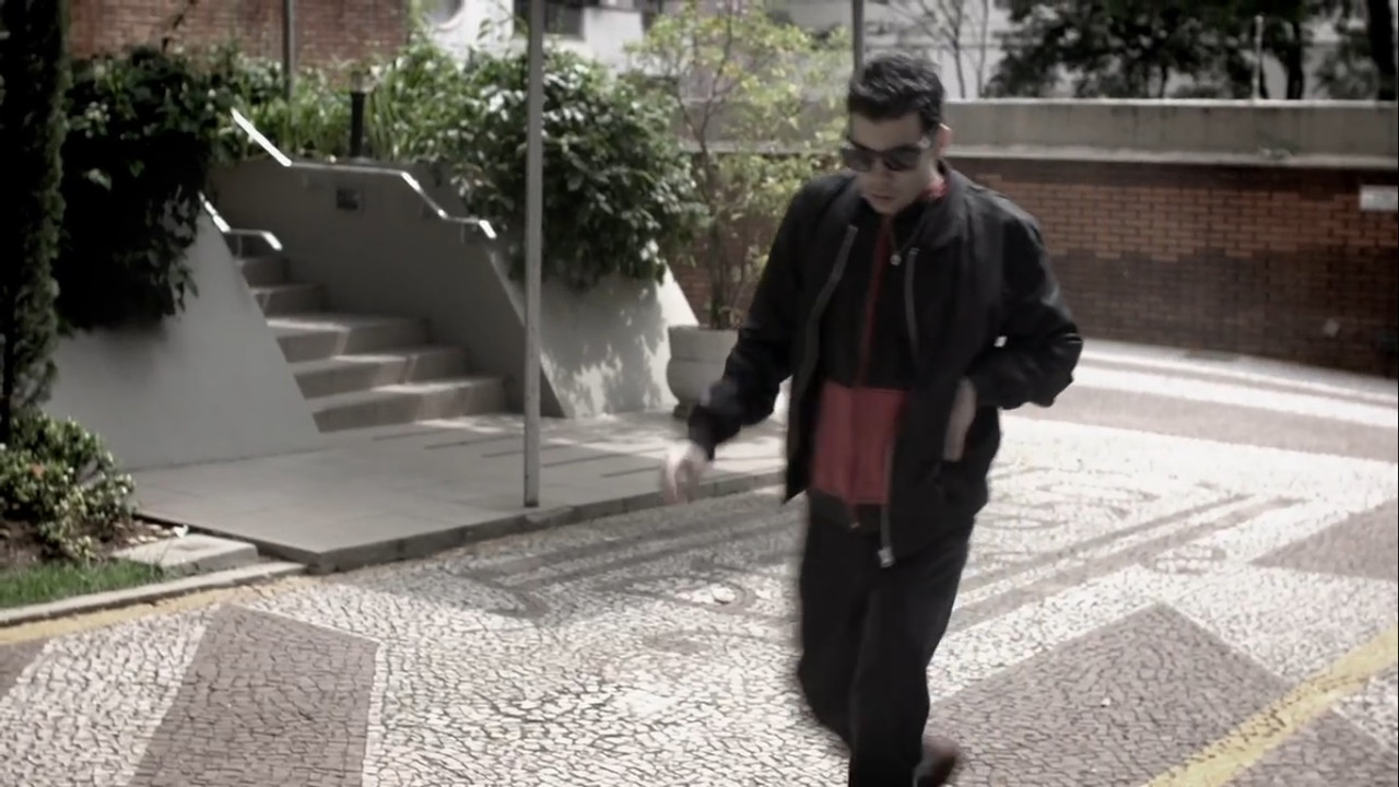 Medidas Extremas backdrop