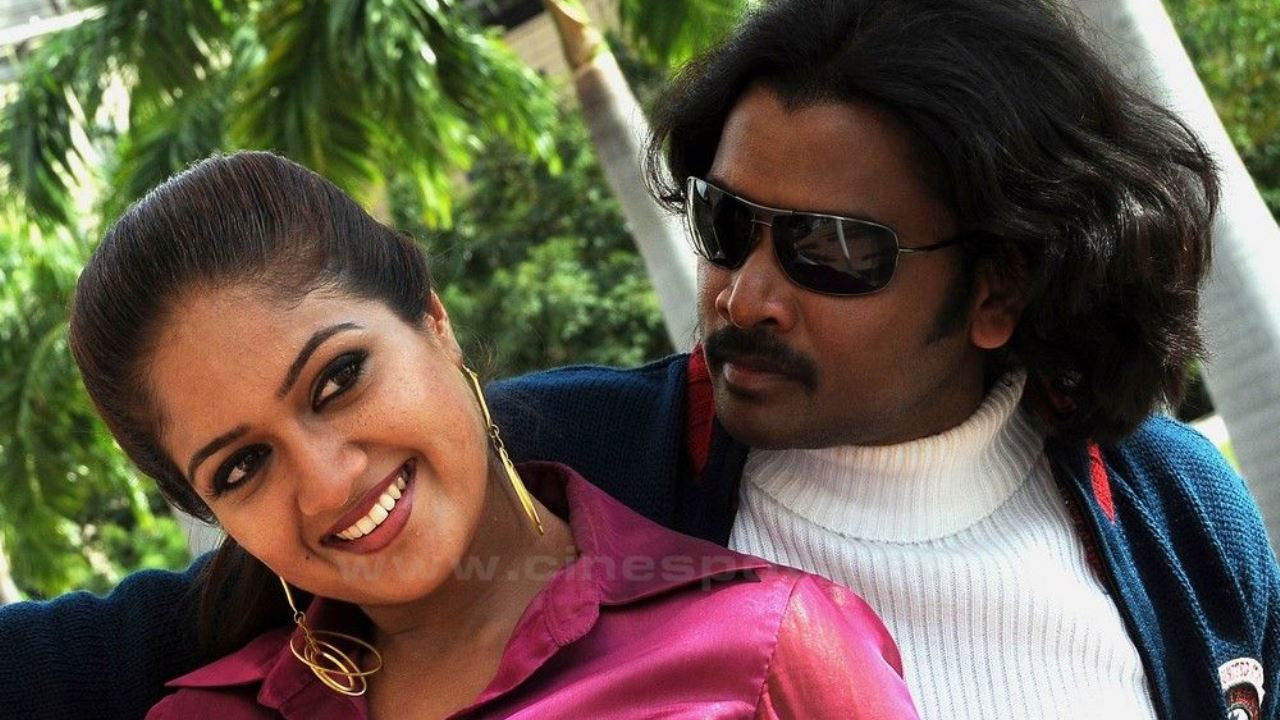 Uyarthiru 420 backdrop