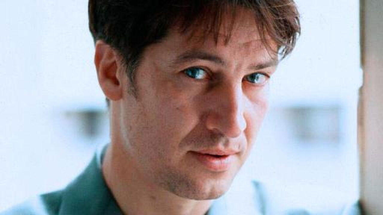 Wenn Männer Frauen trauen backdrop