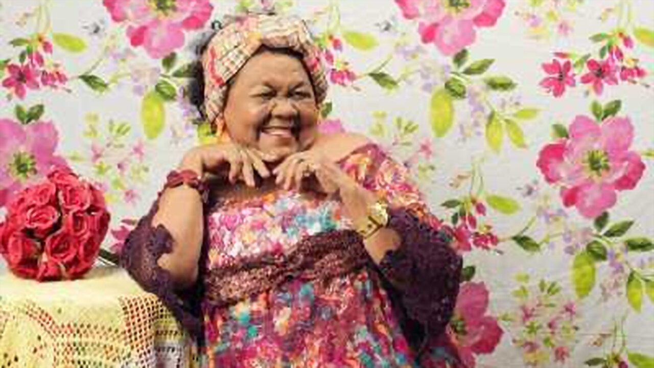 Dona Onete - Flor da Lua backdrop