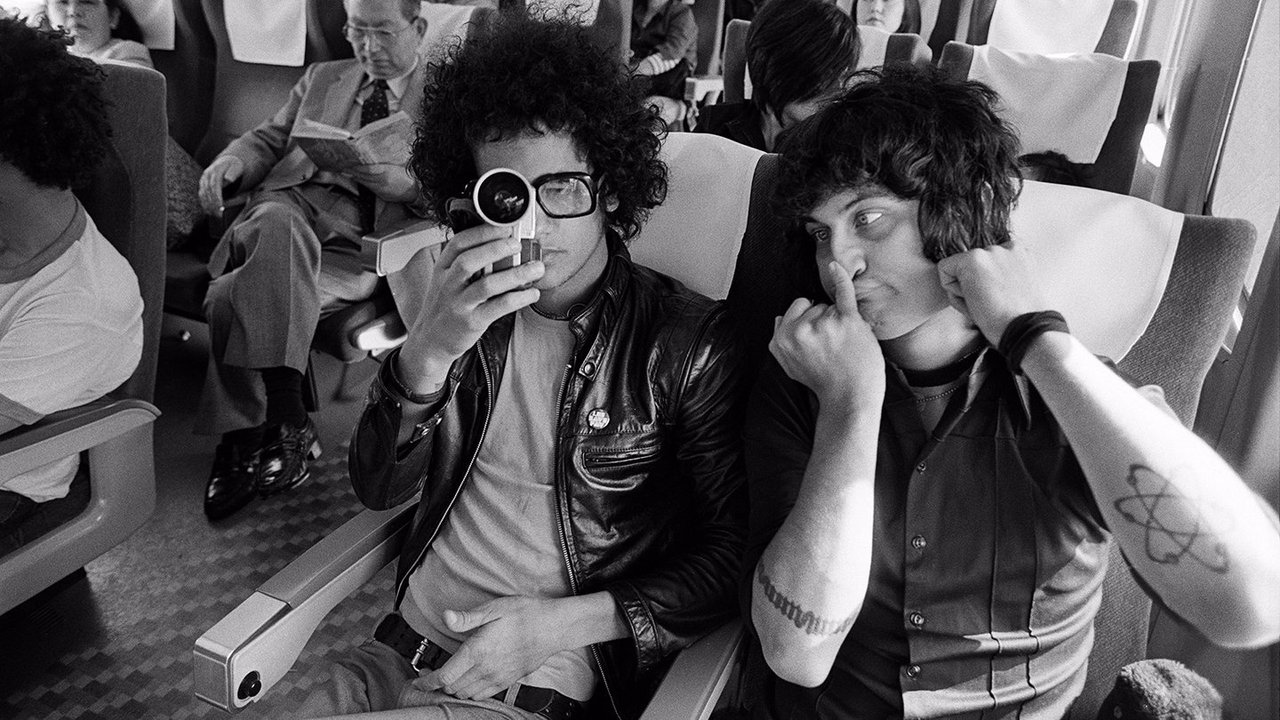 Omar and Cedric: If This Ever Gets Weird backdrop