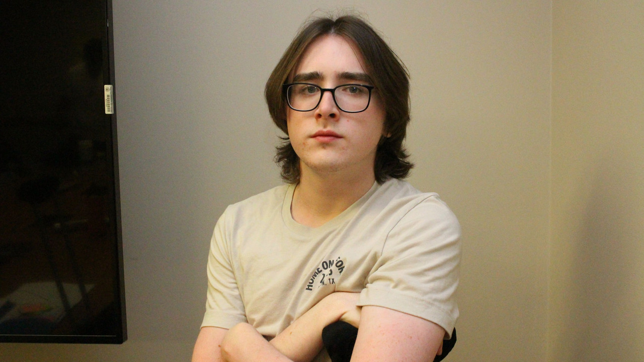 Don't Feed the Editor backdrop