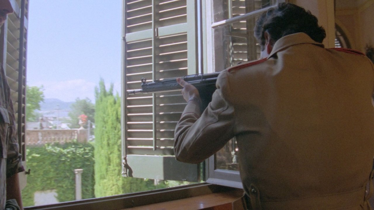 Esmeralda Bay backdrop