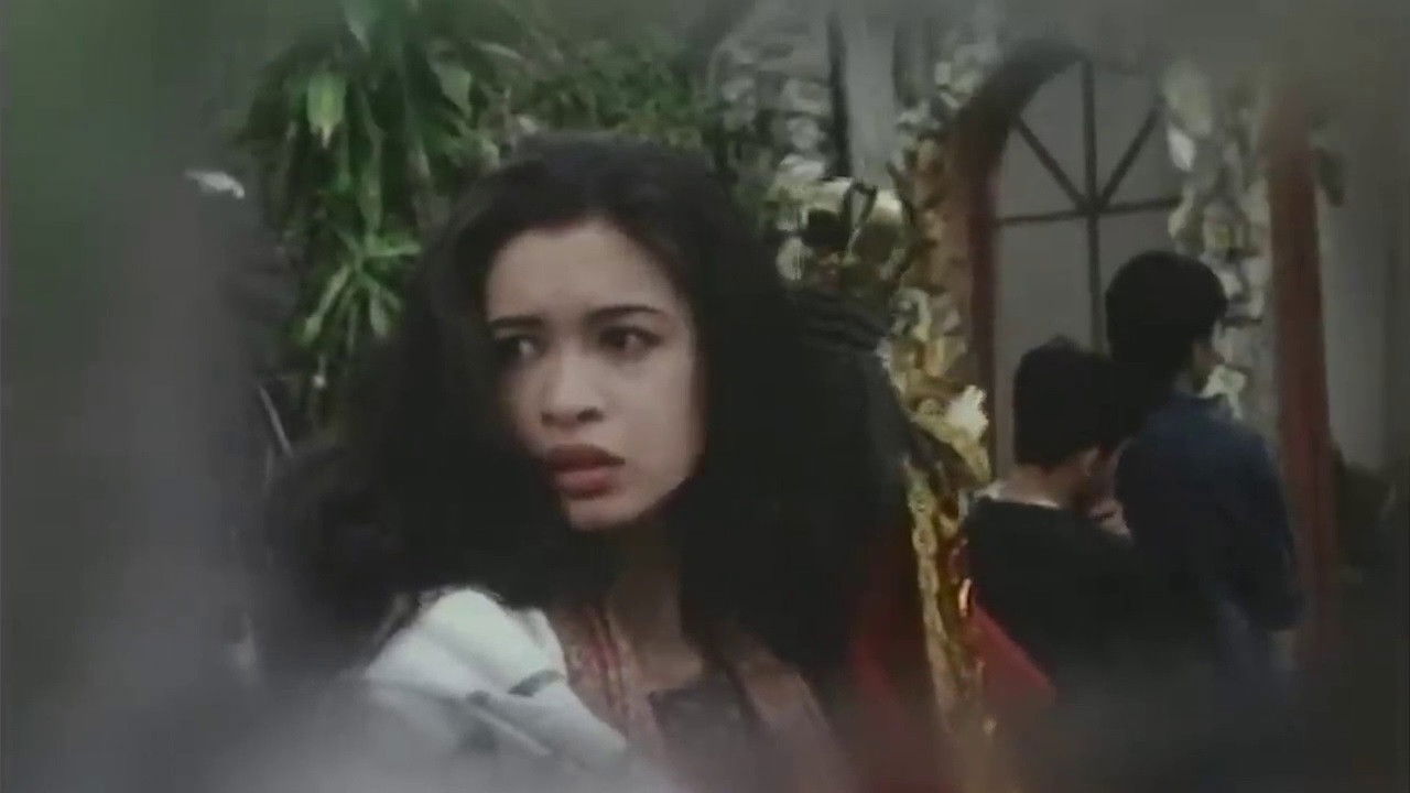 Lihim ni Madonna backdrop