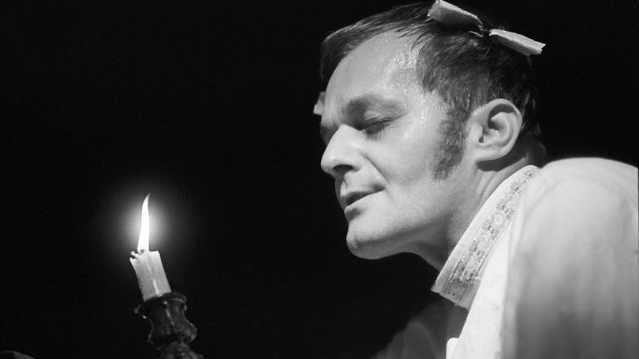 Egy őrült naplója backdrop