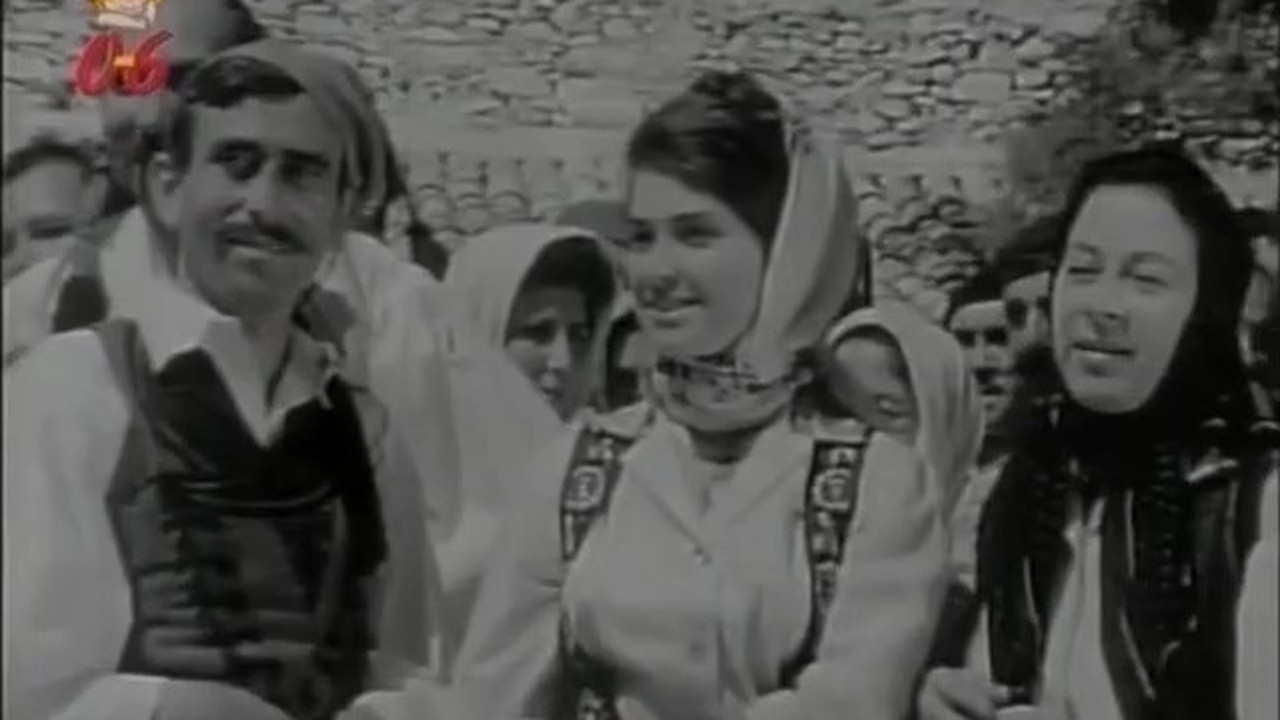 Ο θάνατος του Παλληκαριού backdrop