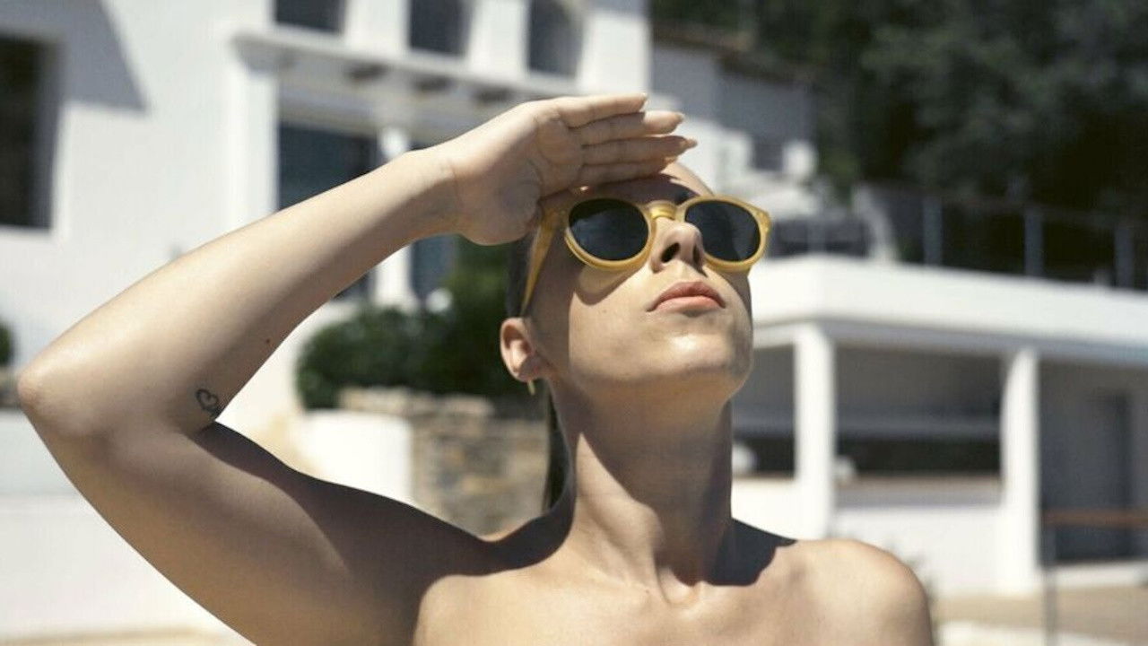 Charly Loves Charlie backdrop