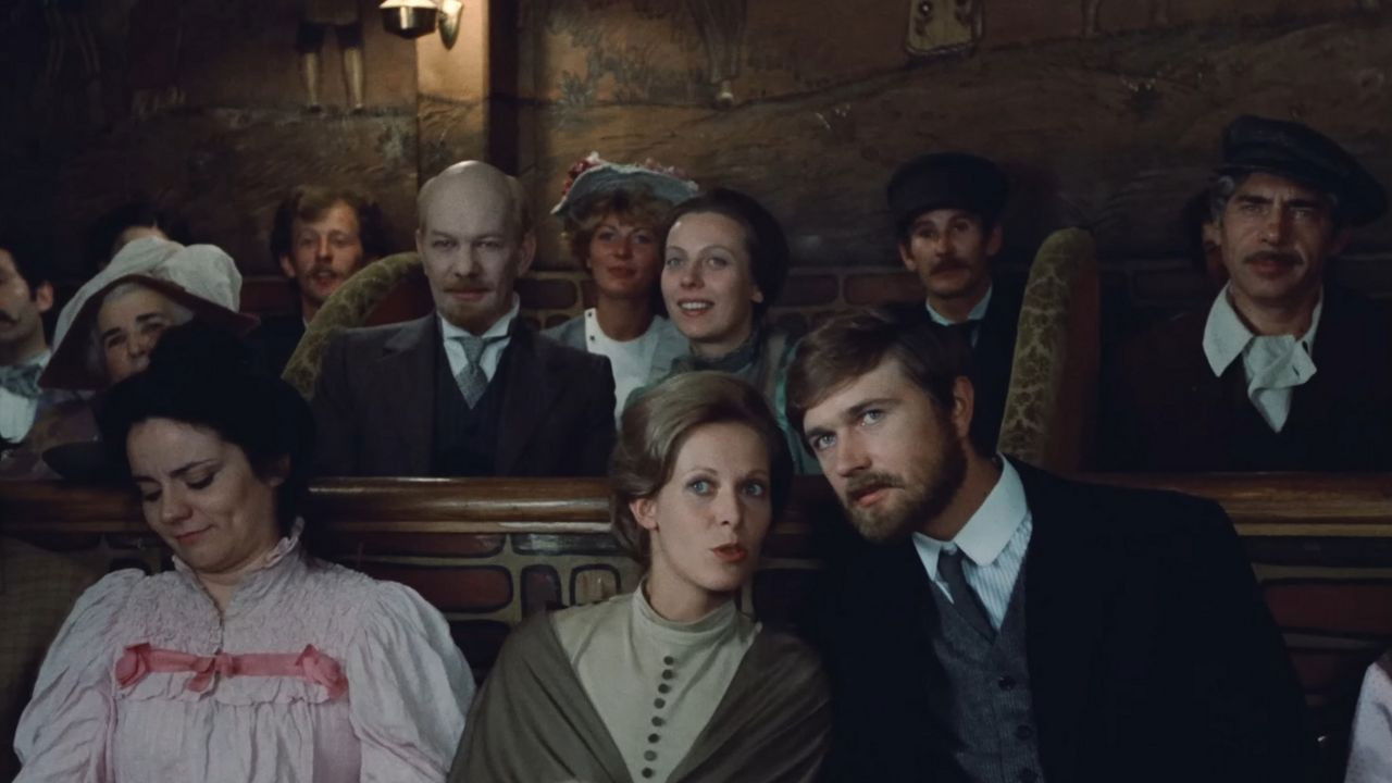 Lenin in Paris backdrop