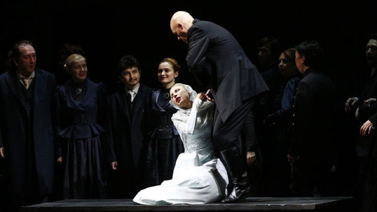 Shostakovich: Katerina Izmailova backdrop