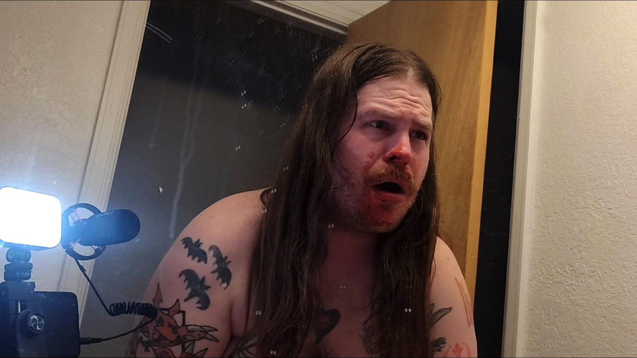 A Detox Horrific backdrop