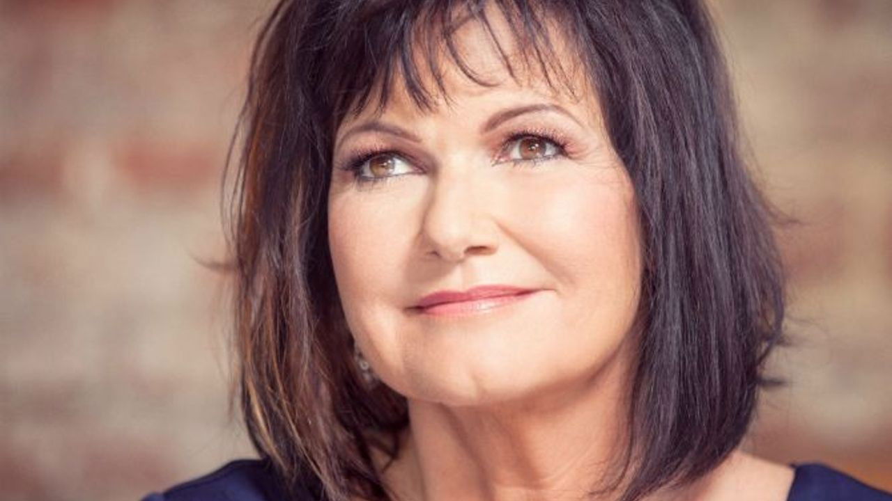 Maurane - Master Serie backdrop