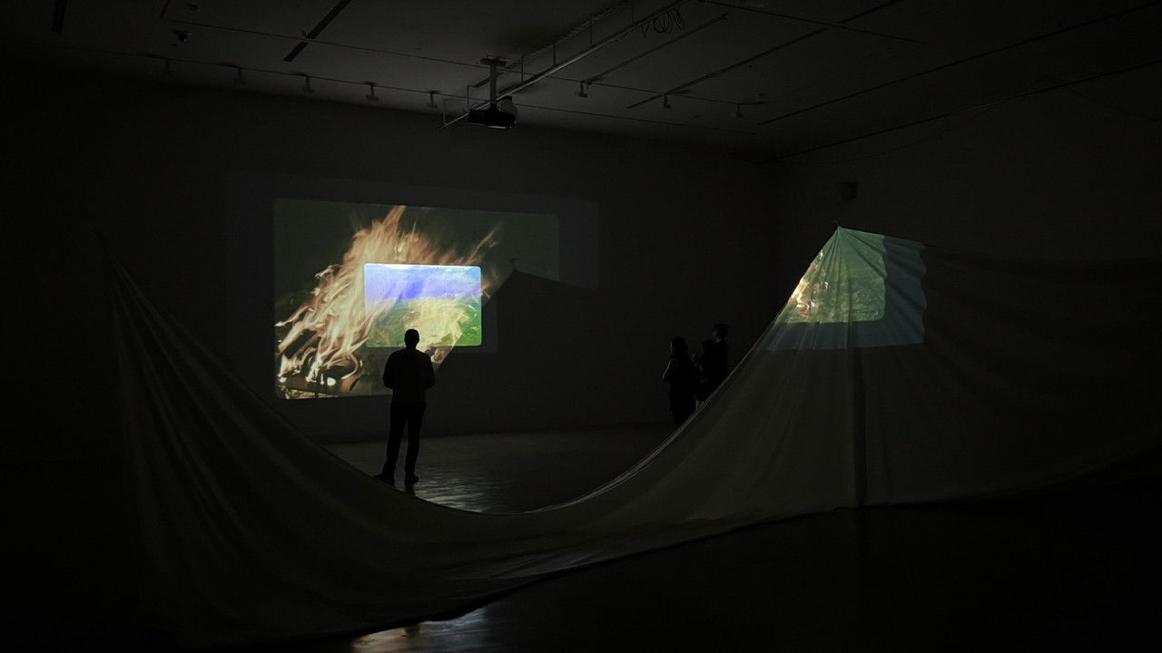 A Conversation with the Sun (Installation) backdrop