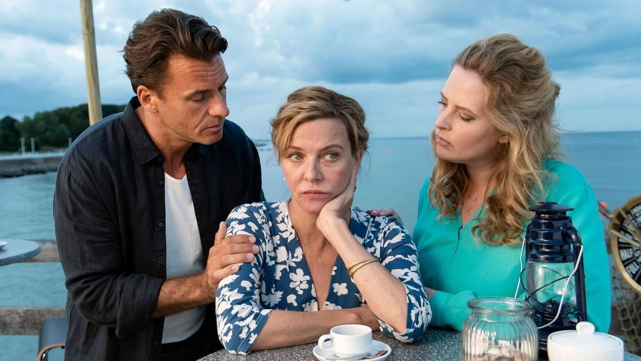 Meine Mutter spielt verrückt backdrop