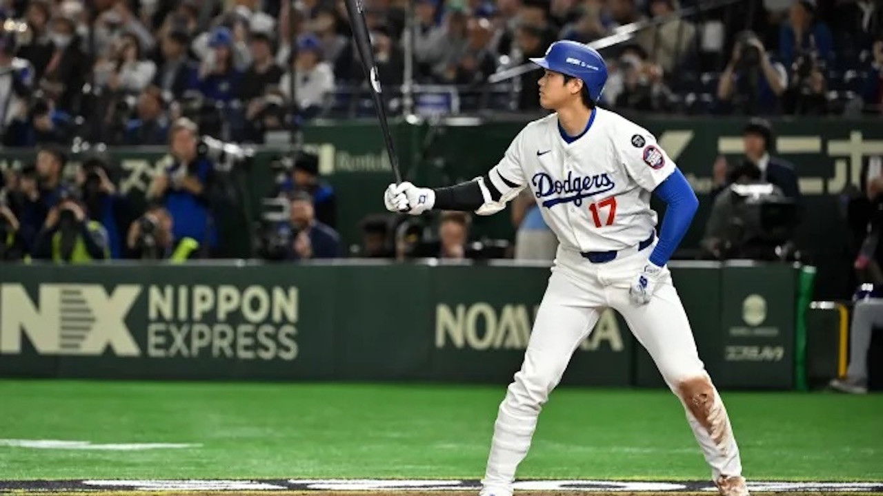 Homecoming: The Tokyo Series backdrop