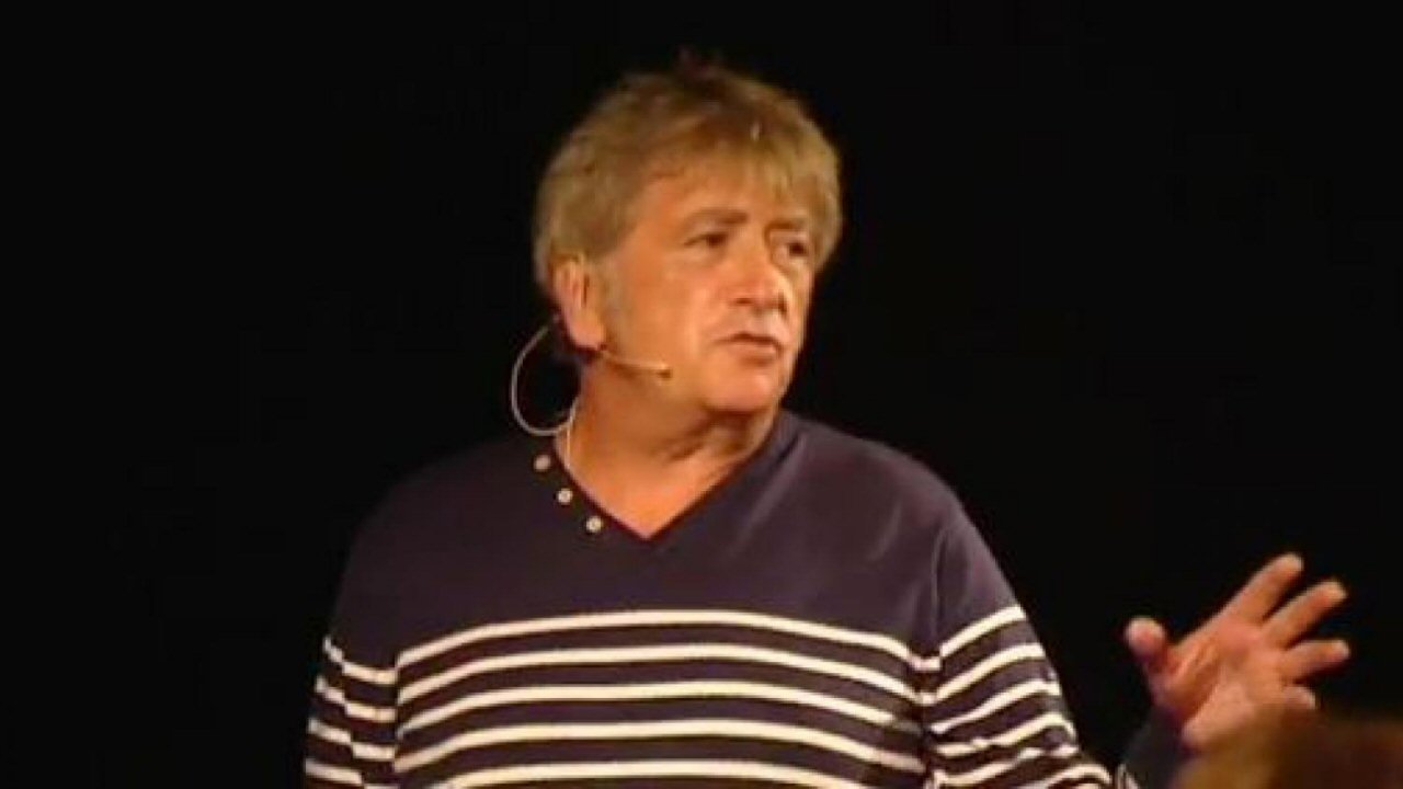 Lafesse - Dépasse les bornes backdrop