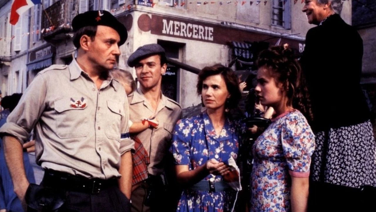 Blanche and Marie backdrop