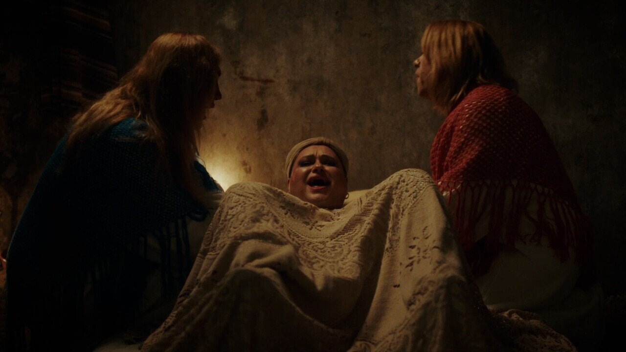 Femmenella Ballad backdrop