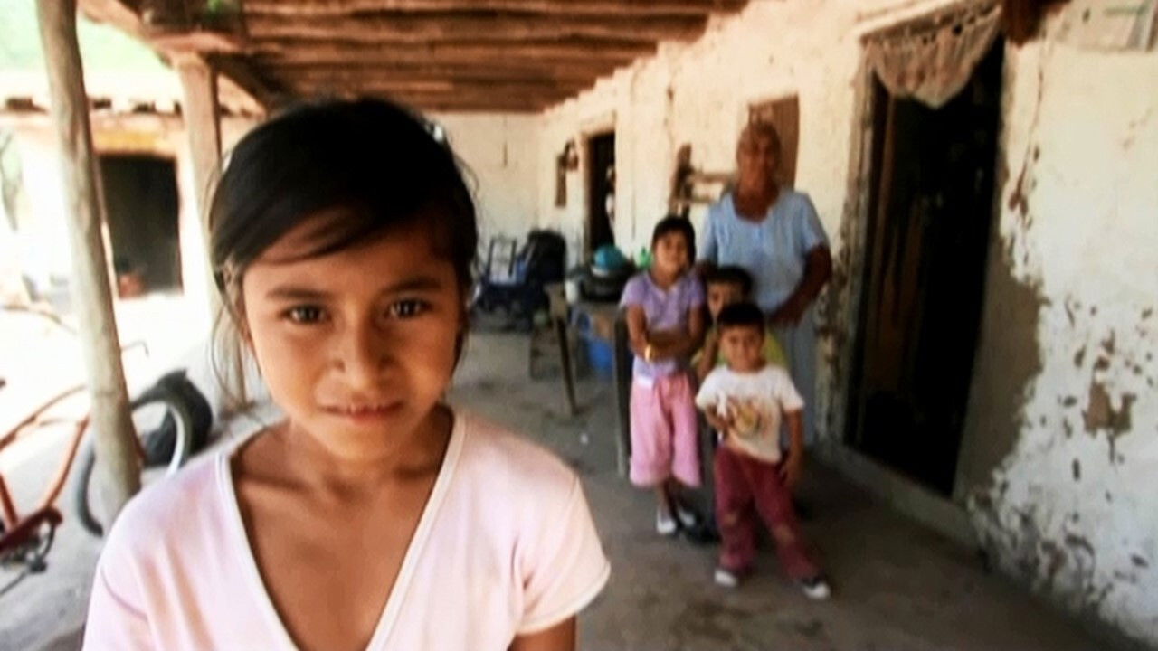 Argentina del Bicentenario. Las voces y los silencios. backdrop