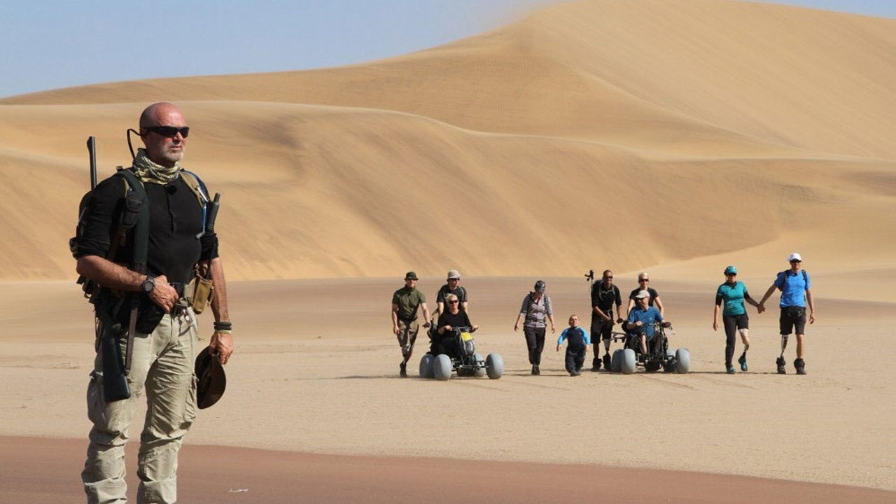 BS & outsiderne backdrop