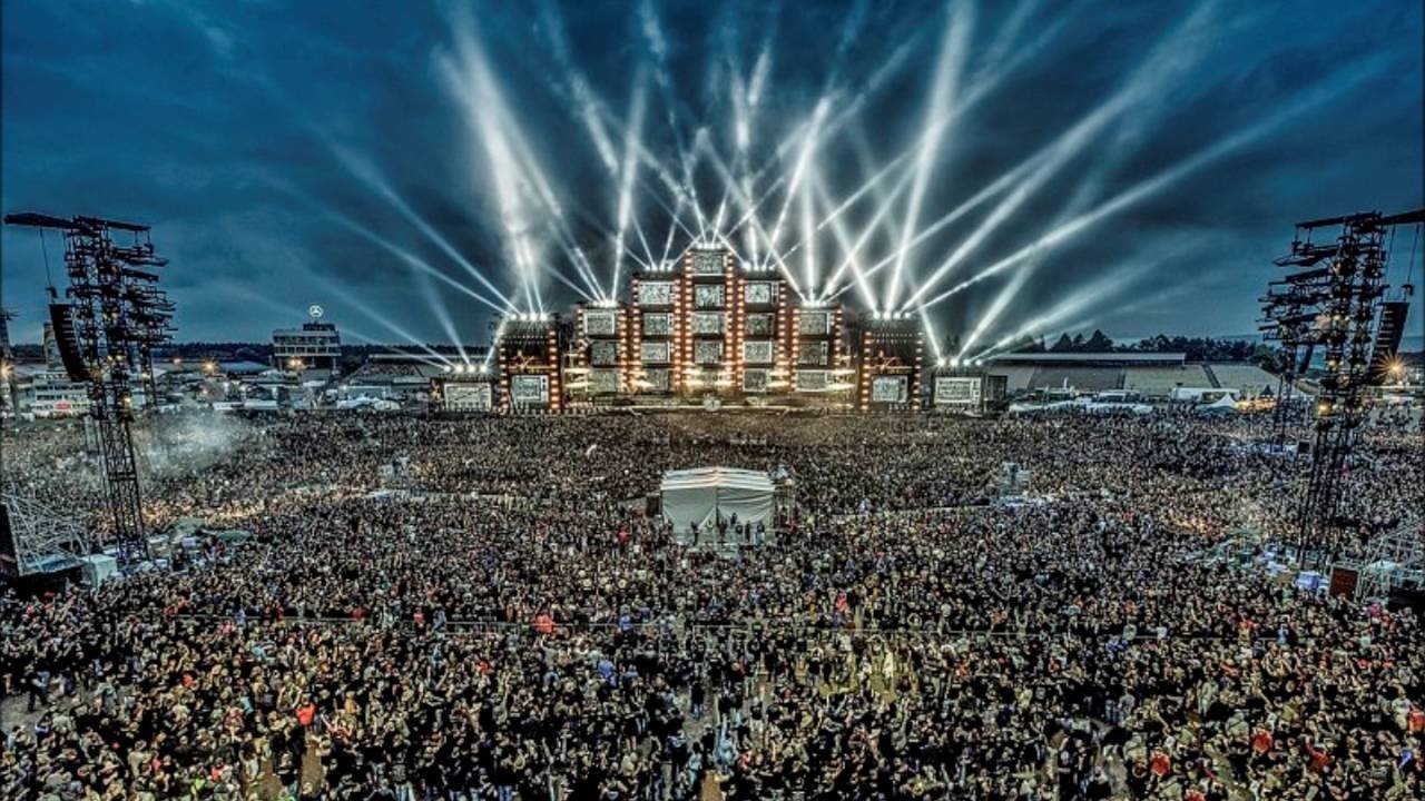 Böhse Onkelz: Böhse für's Leben - Live am Hockenheimring 2015 backdrop