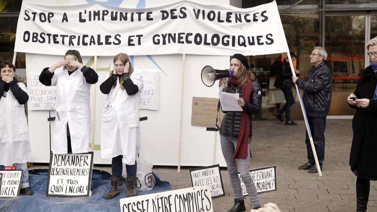 Tu enfanteras dans la douleur backdrop