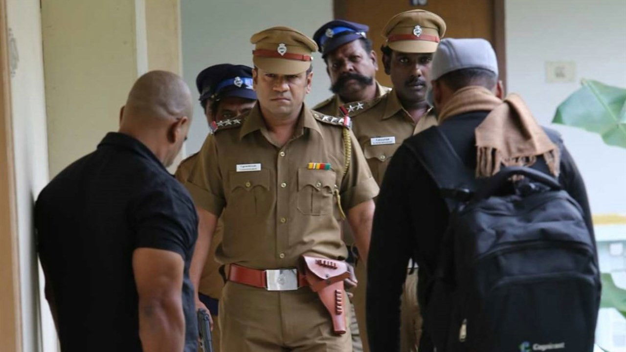 Adhagappattathu Magajanangalay backdrop