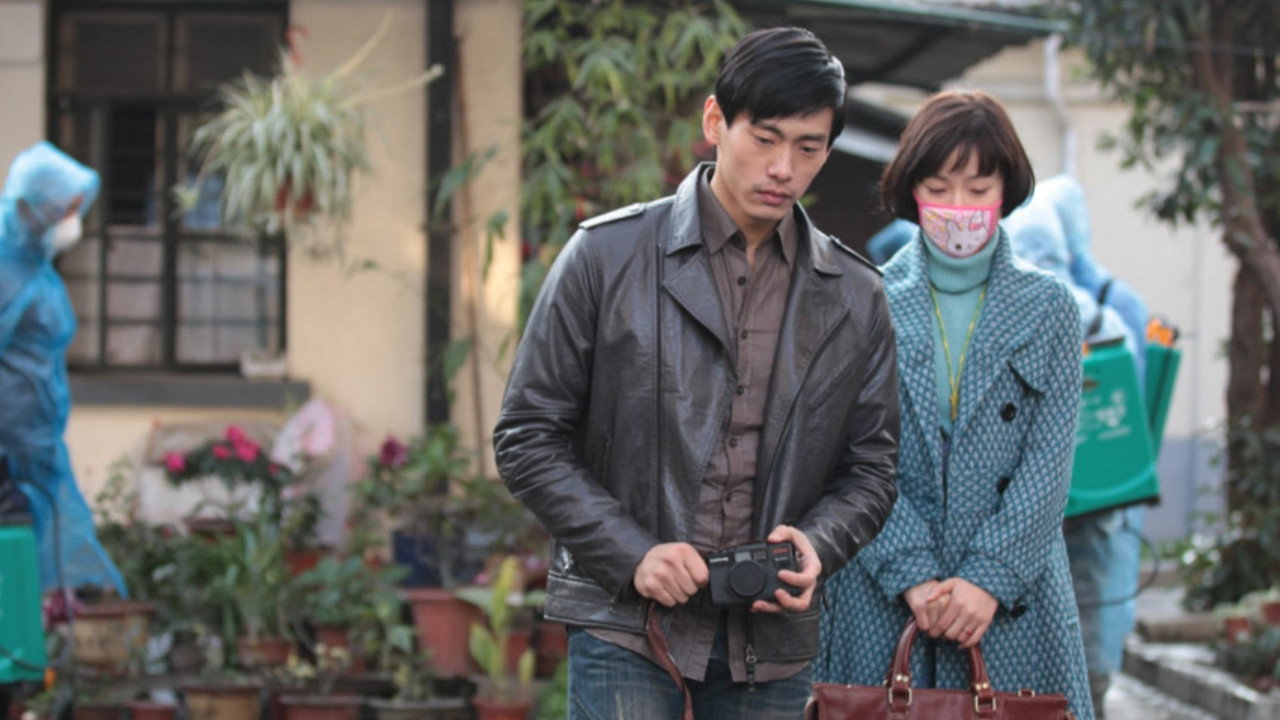 Shanghai Strangers backdrop