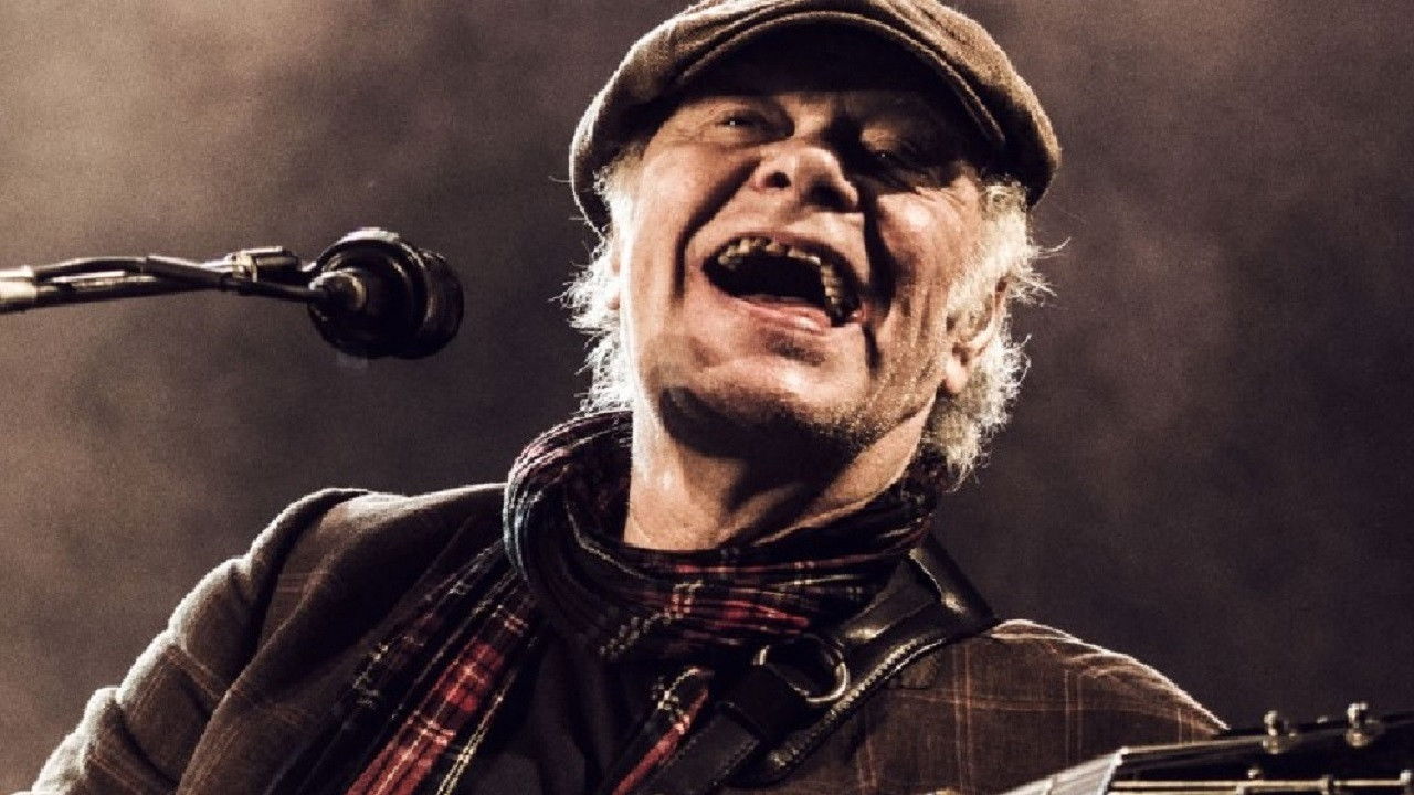 Kim Larsen & Kjukken: Live fra Aalborg Moonshine backdrop