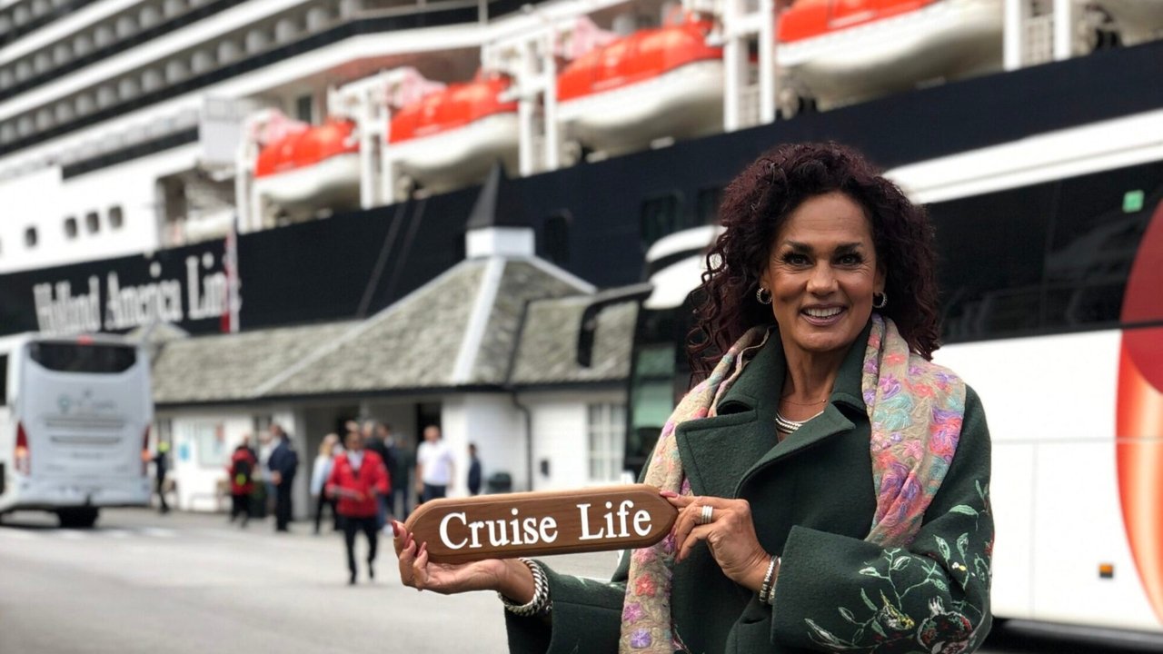 Cruise Life backdrop