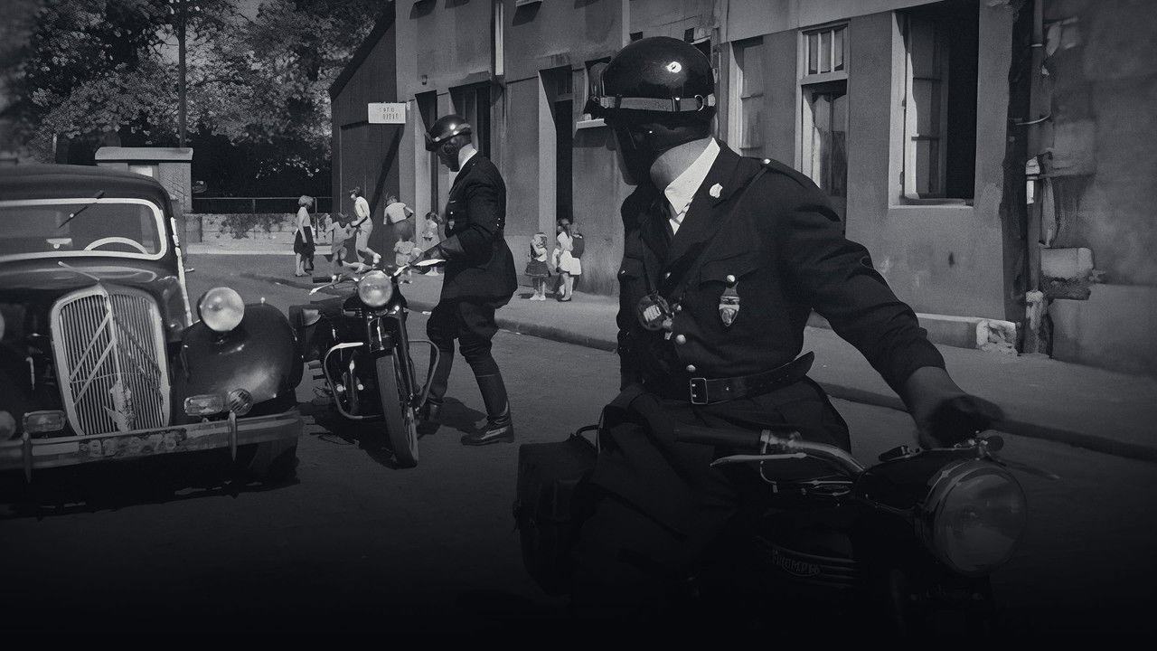 Appelez le 17 backdrop