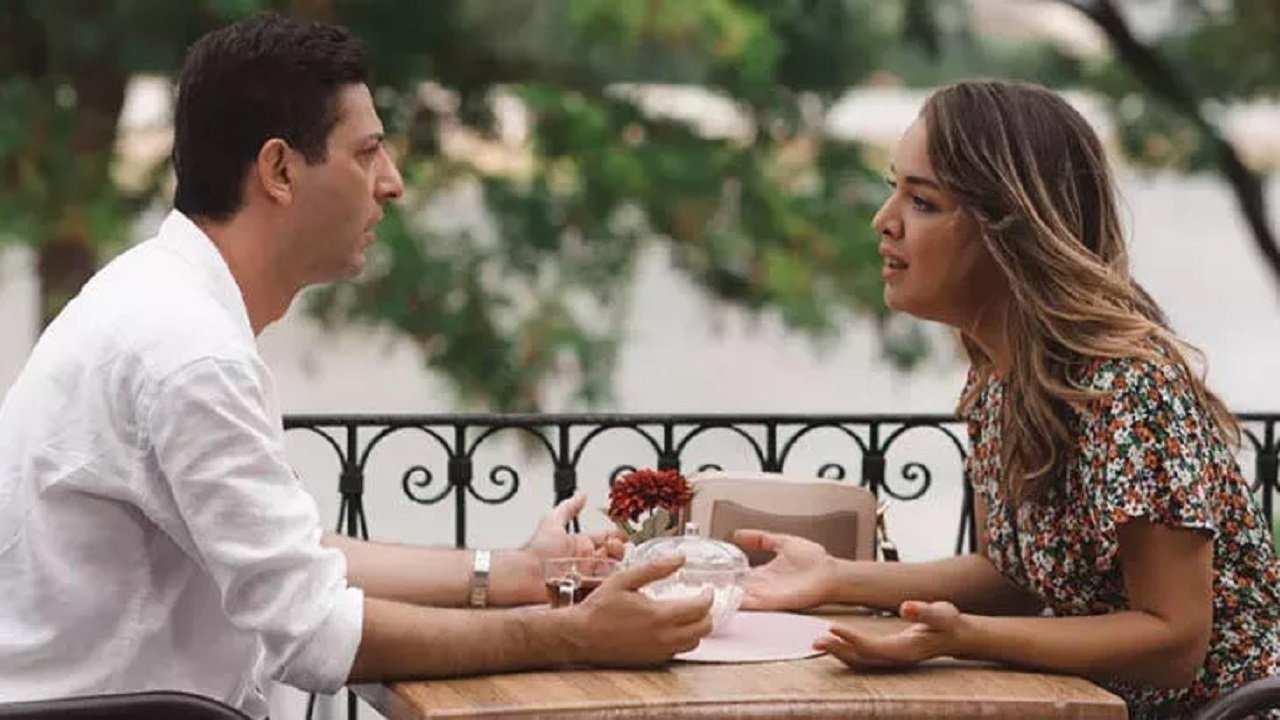 Mutlu Aile Tablosu backdrop