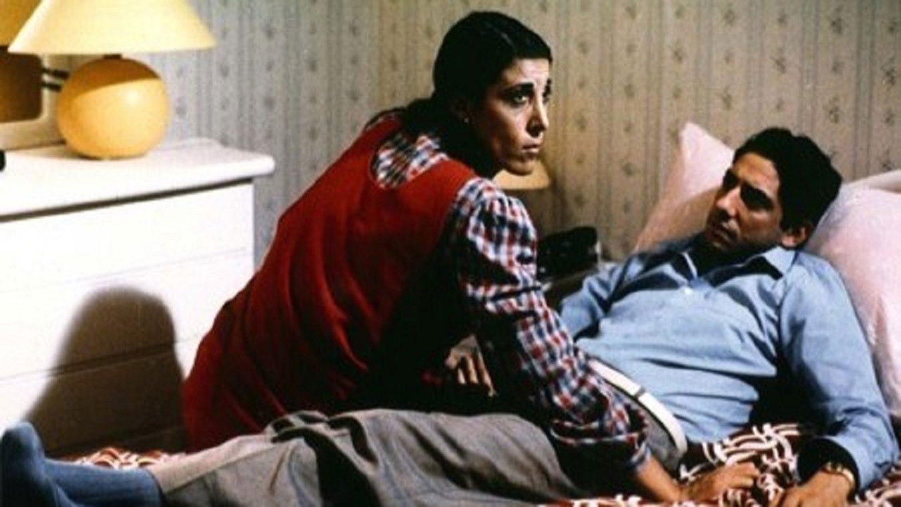 He Looks Dead... But He's Only Fainted backdrop