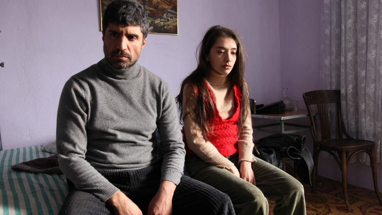 Araf/Somewhere in Between backdrop