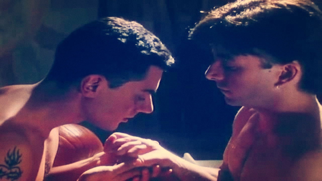 Not Alone: A Hallowe'en Romance backdrop