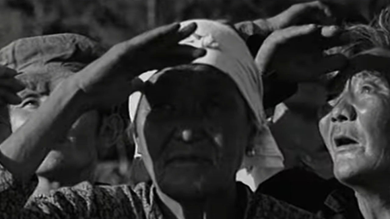 Dyarapilaan backdrop