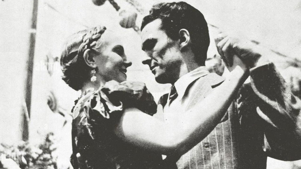 The Canal of the Angels backdrop