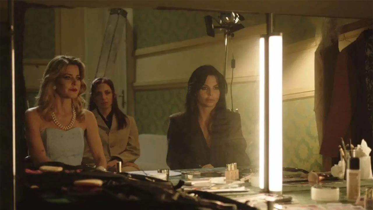 Buio come il cuore backdrop