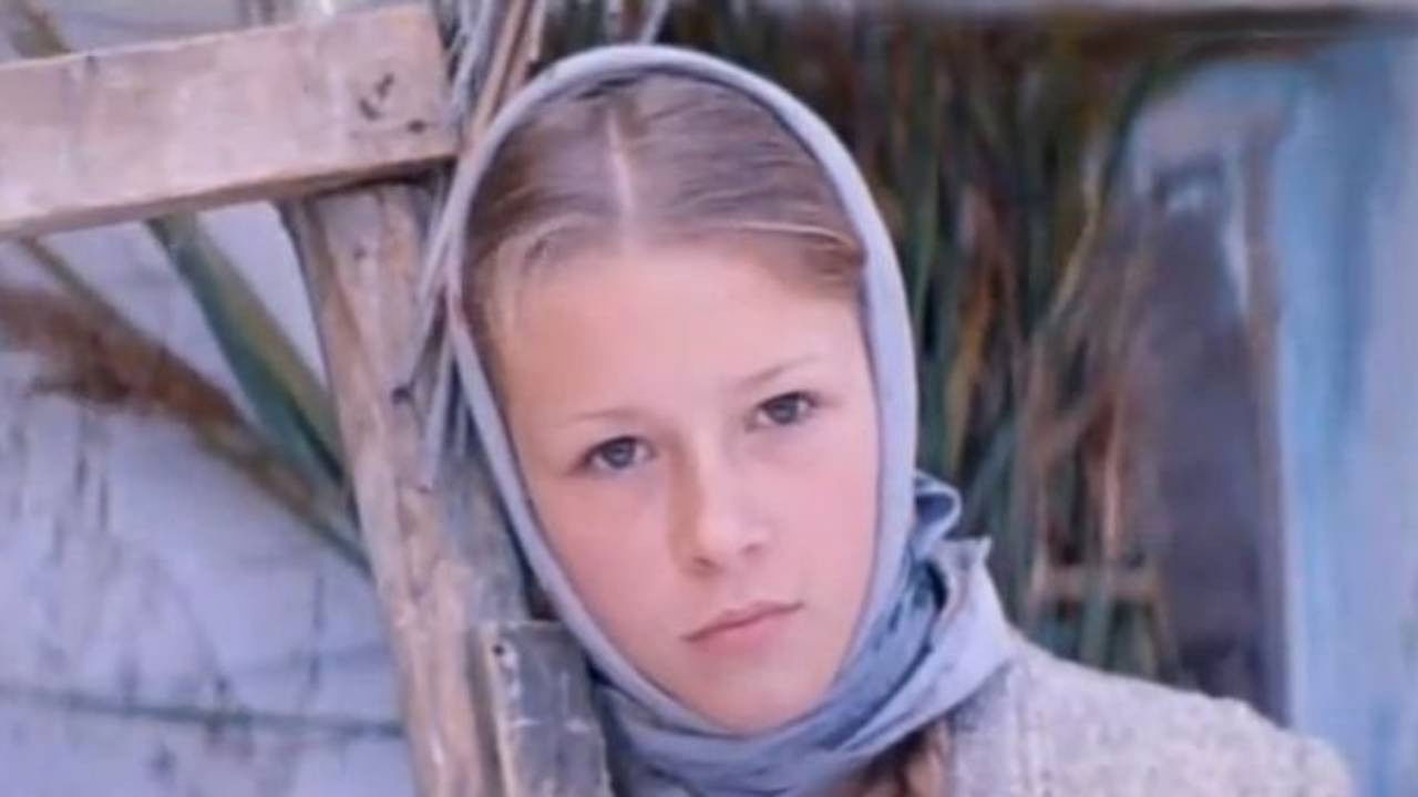 Under the Whistle of Bullets backdrop