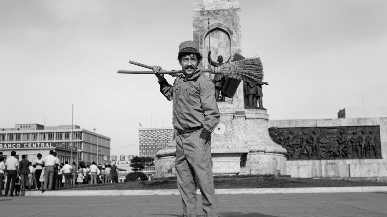 Hüseyin Baradan Çekilin Aradan backdrop