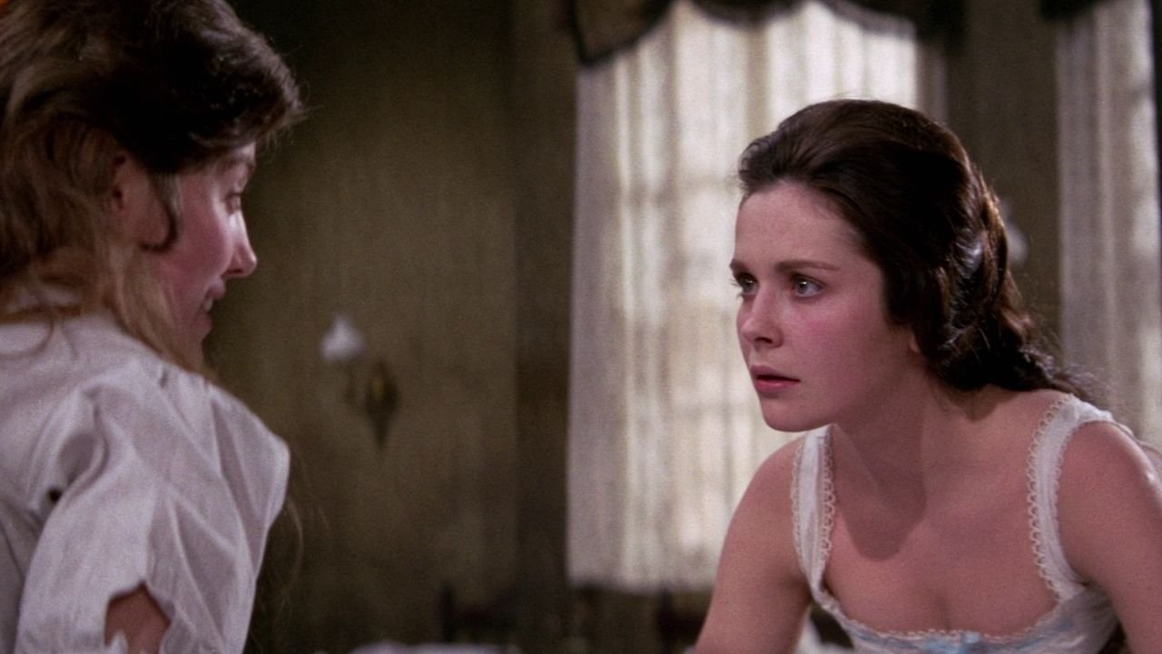 The House That Screamed backdrop