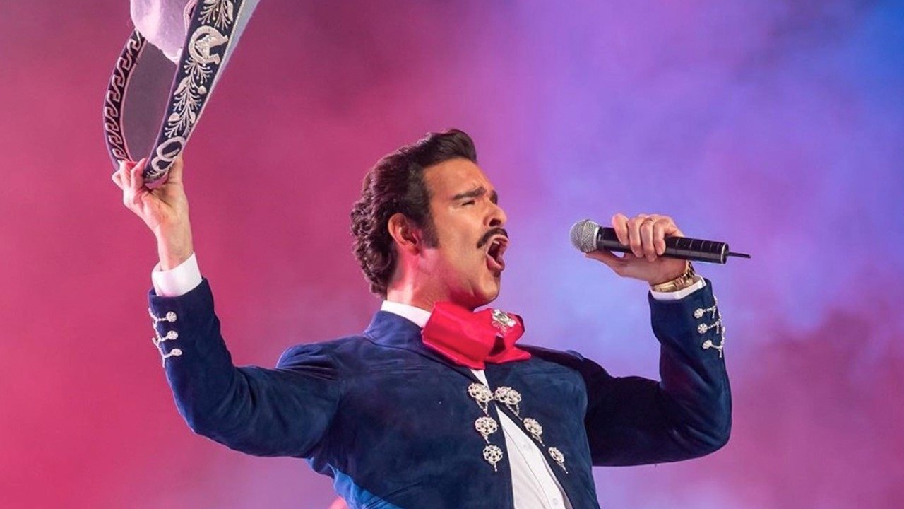 Son of the Town backdrop